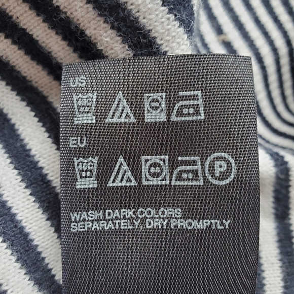 Tommy Hilfiger Cotton Nautical Striped Summer pullover Vneck size S ( 8… - Picture 16 of 16